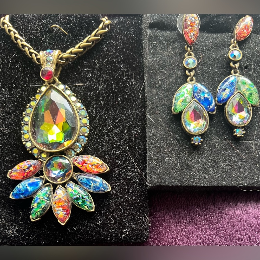 Sweet Romance necklace and earrings set